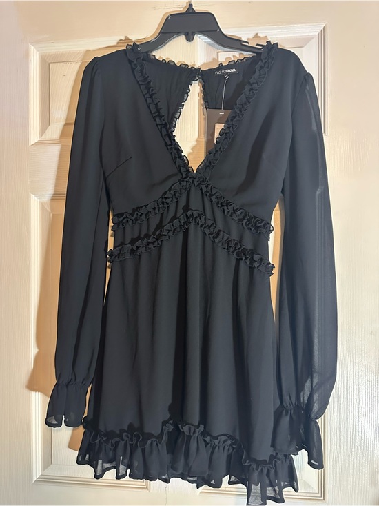 Fashion Nova Dresses & Skirts - Fashion Nova Black Ruffle-Accent Long Sleeve Mini Dress